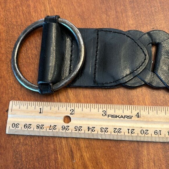 Black Leather Open Weave Adjustable Belt - Picture 6 of 8